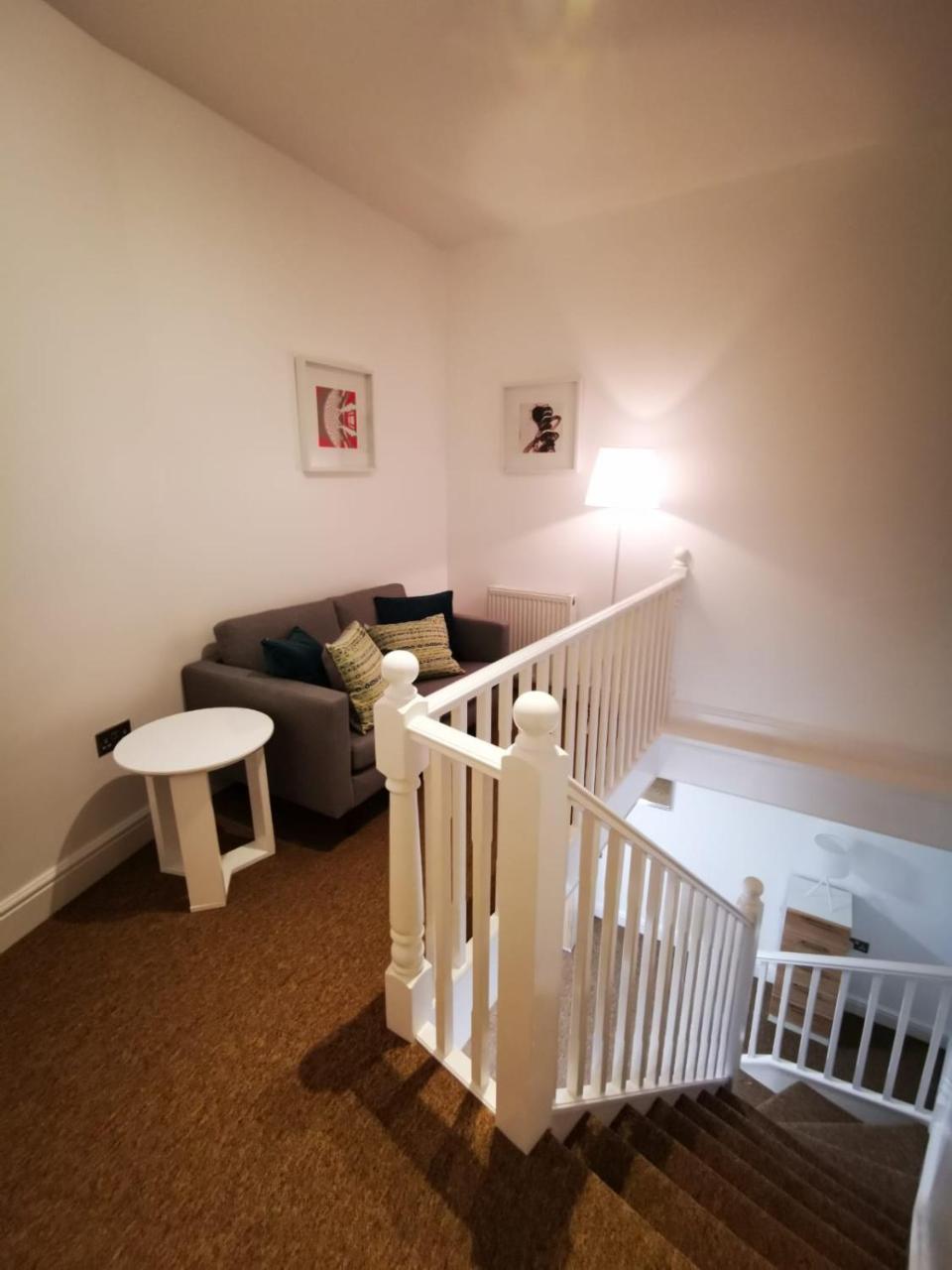 Capital Host- Apartments Euston Лондон Экстерьер фото